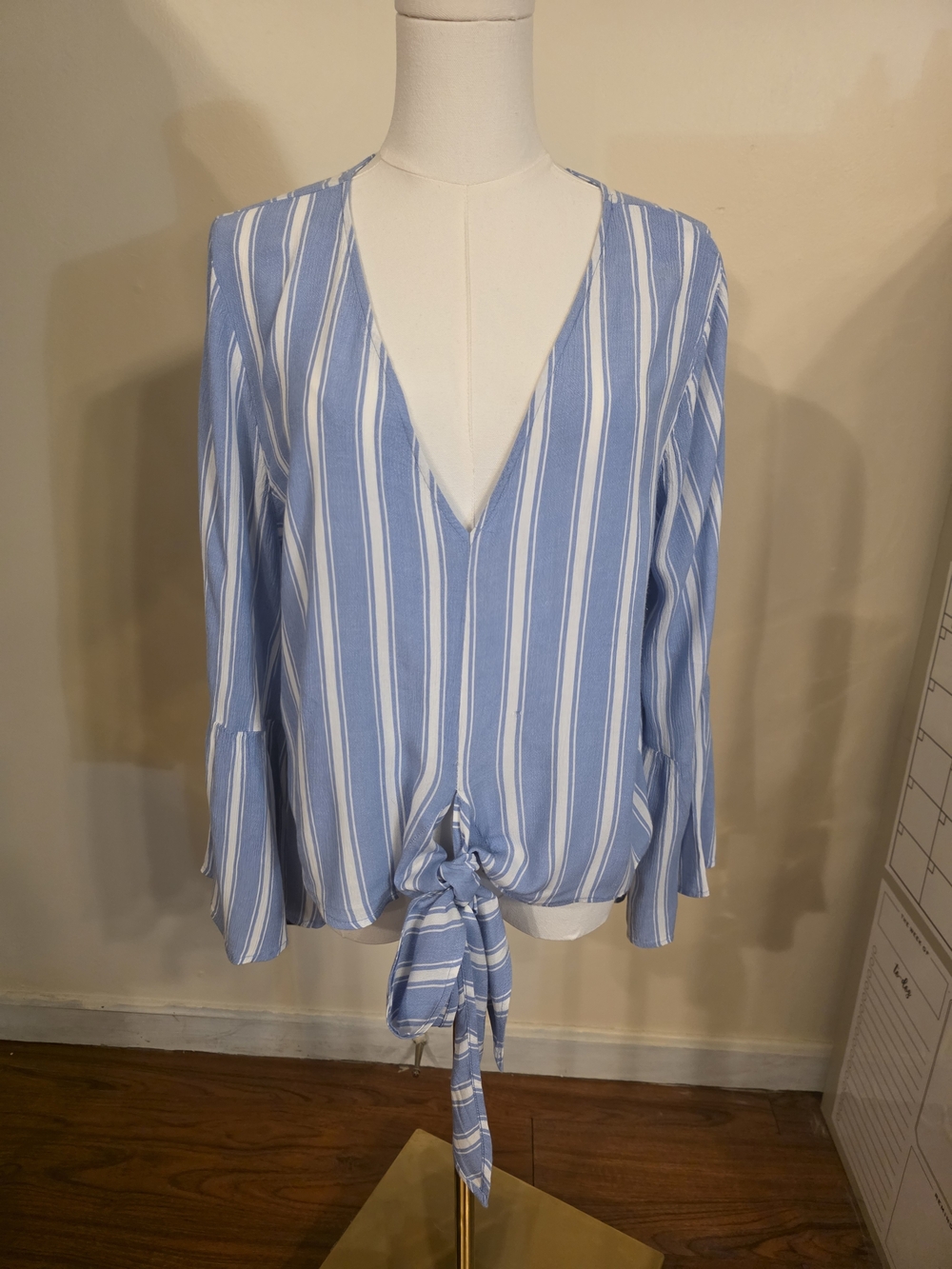 American Eagle - White & Blue Flowy Blouse - Size L